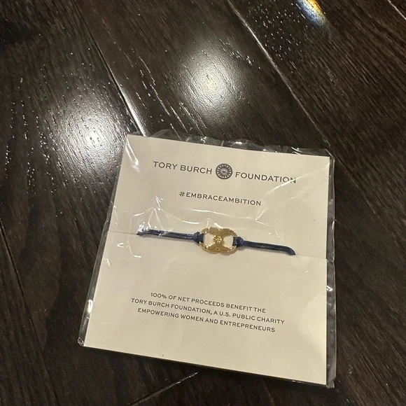 Tory Burch Embrace Ambition Bracelet Tory Navy/Gold NWT - Picture 4 of 5